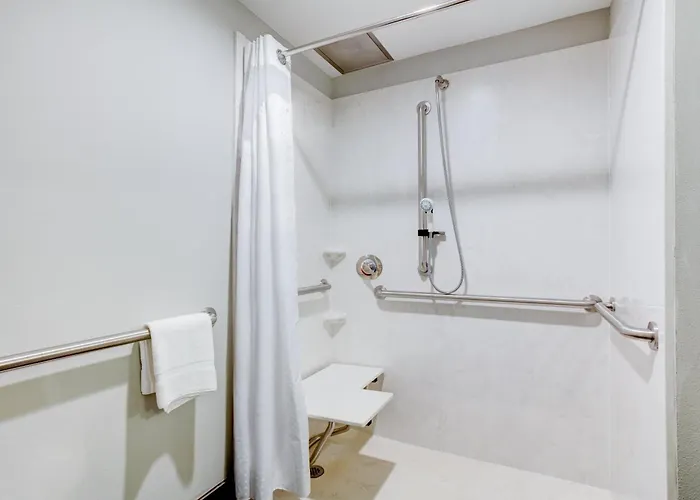 Hotel & North By Ihg Lafayette